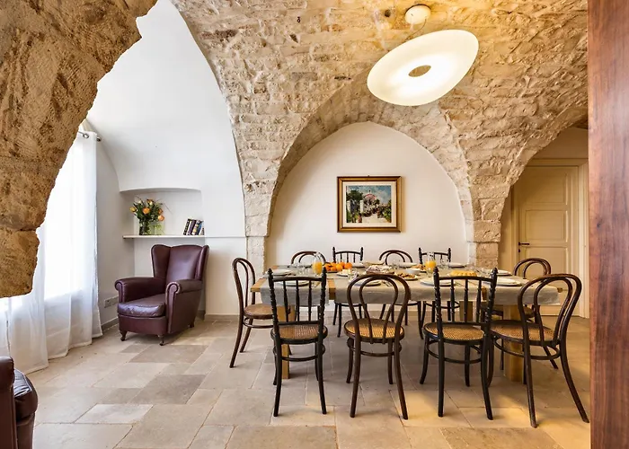 Terra Sessana Ville e Trullo con piscina privata Ostuni